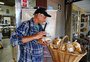 Padaria oferece produtos de graça para quem precisa de alimentos em Gravataí