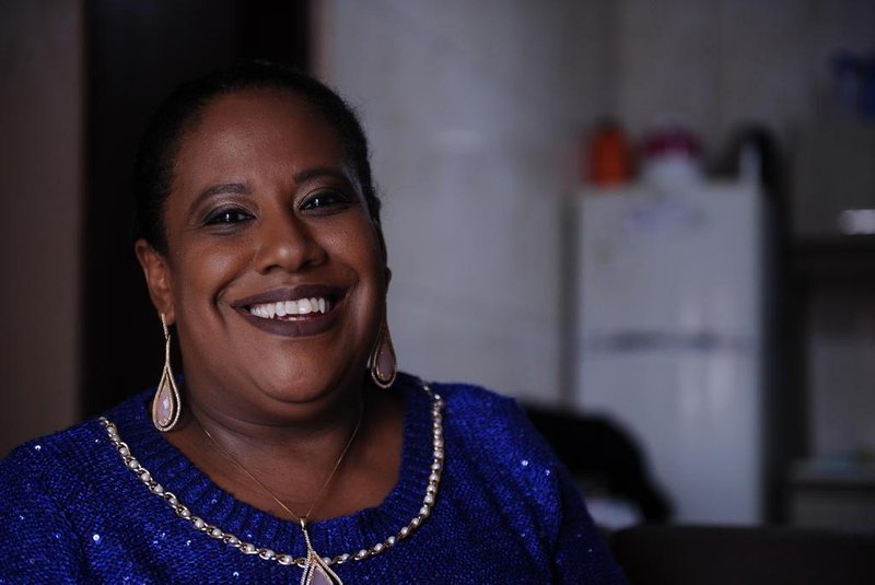 CAXIAS DO SUL, RS, BRASIL (21/10/2019)Jacira Teresinha de Sousa, 43 anos, passou por químio e radioterapia para combate de câncer de mama diagnosticado em abril de 2016. Desde então ela faz parte da ONG Centro de Auxílio às Pessoas com Câncer (CAPC), que auxilia pacientes ao longo do tratamento. Um dos direitos dos quais ela usufruiu foi a reconstituição imediata da mama após a mamoplastia.