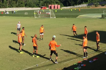 Time do Inter treina em Salvador para enfrentar o Bahia, amanhã, na Fonte Nova