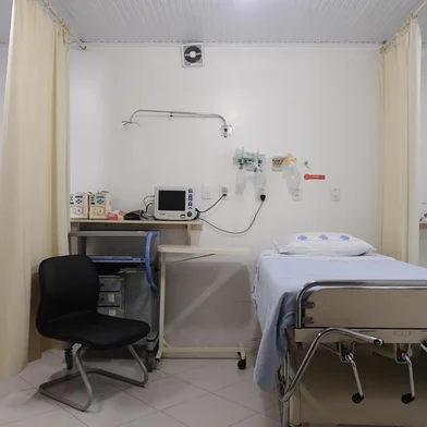 FARROUPILHA, RS, BRASIL (30/10/2019)Secretária de Saúde do Estado, Arita Bergmann, assinou termo que garante repasse do governo estadual para o Hospital São Carlos de Farroupilha para atendimento em traumato-ortopedia. Na foto, Sala de emergência. (Antonio Valiente/Agência RBS)