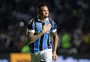 Além do gol e da assistência: o papel de Luciano como centroavante do Grêmio