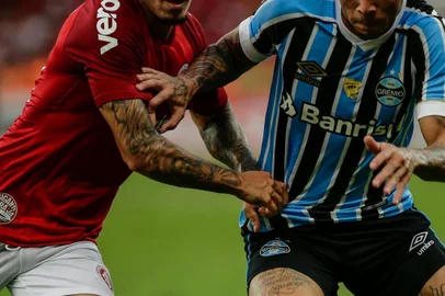  PORTO ALEGRE, RS, BRASIL, 14.04.2019. Inter e Grêmio se enfrentam no Beira-Rio em primeira partida pela final do Campeonato Gaúcho 2019. Clássico é o Gre-Nal de número 419.(Foto: Marco Favero / Agencia RBS)Indexador: Felix Zucco