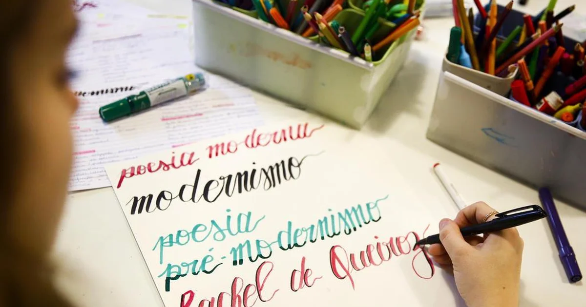 Cuidado Lettering Conheça o hand lettering, a prática que virou febre entre os jovens | GZH
