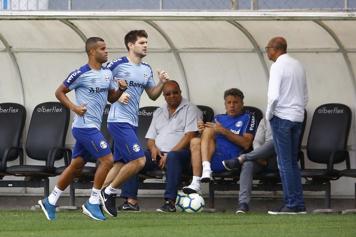 Grêmio faz reapresentação de olho no CSA