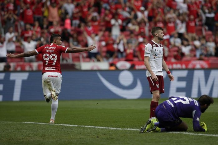 Colorado volta aos treinos após classificação na Libertadores