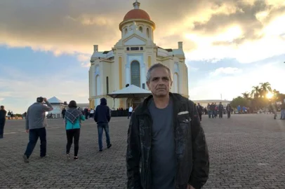 Motociclista morre em casa 19 dias depois de acidente de trânsito em Caxias. Francisco Carlos de Oliveira, morreu na tarde do dia 13 de novembro. 