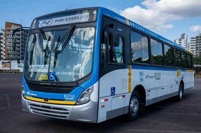O Grupo Redentor, um dos principais operadores de transporte urbano do Rio de Janeiro, fez a aquisição de 120 novos ônibus Neobus New Mega (foto).