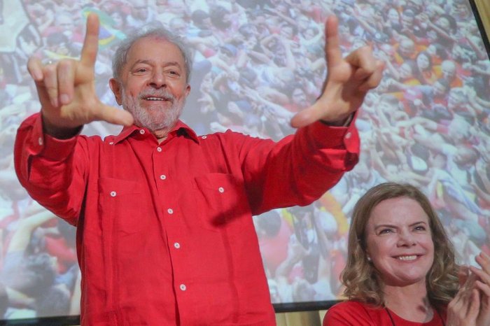 Resultado de imagem para Lula solto em encontro do PT na Bahia