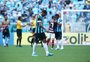 Com seis atacantes e sem meia, Grêmio finalizou só duas vezes ao gol no segundo tempo contra o Flamengo