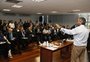 Projeto que muda carreira dos professores domina "aulão" sobre pacote na Assembleia