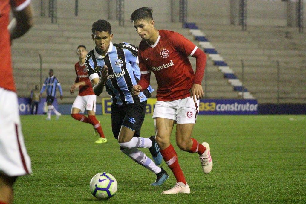 Moral Com Coudet E De Vigor Fisico Elogiavel O Lateral Esquerdo Leo Borges Gzh