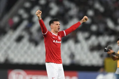  Inter, Botafogo, futebol, brasileirão, víctor cuesta