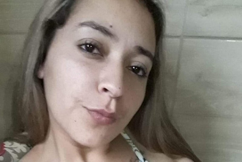 Caxiense Ingrid Priscila Almeida Marques, 24 anos, foi morta com um tiro na cabeça em Arroio do Sal e, segundo a Polícia Civil, o autor é o marido que está em fuga para evitar a prisão em flagrante. 