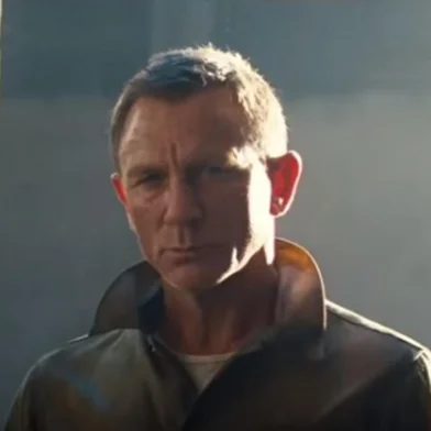 Primeiro teaser do novo 007, com ator Daniel Craig de volta como James Bond