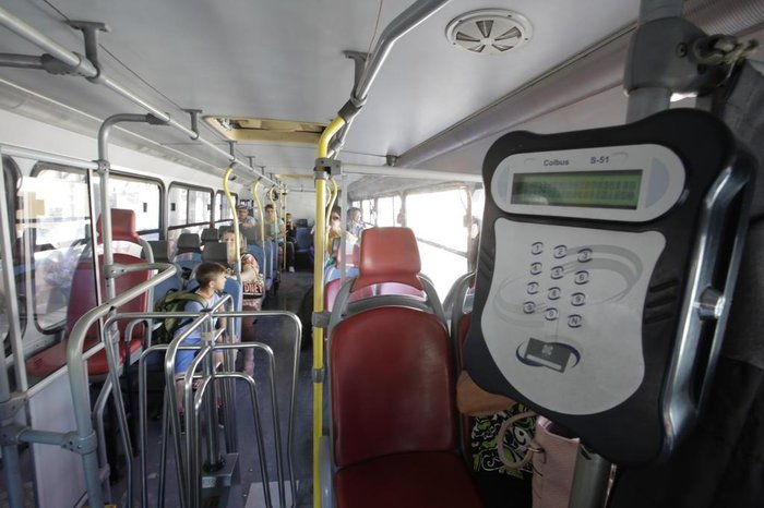 Novas linhas de ônibus começam a circular sem cobrador em Porto Alegre, Rio Grande do Sul