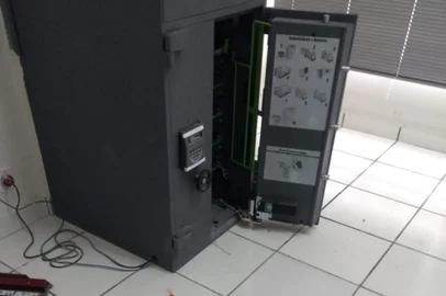 Roubo de caixa eletrônico sem sinais de arrombamento em Faxinal do Soturno. Foto: Brigada Militar/Divulgação