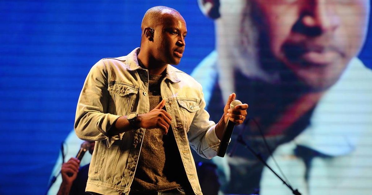Thiaguinho chora ao cantar em show música que fez para a ex Fernanda Souza; assista GZH Thiaguinho chora ao cantar em show música que fez para a ex Fernanda Souza; assista GZH