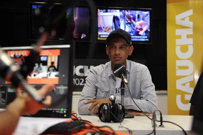  CAXIAS DO SUL, RS, BRASIL, 06/12/2019 - Programa Show dos esportes na Serra, com o convidado Marcelo Costa, ex-atleta da dupla Ca-Ju. Apresentação de Eduardo Costa e Cristiano Daros. (Marcelo Casagrande/Agência RBS)
