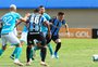 Em jogo de duas viradas, Grêmio termina Brasileirão com derrota para o Goiás