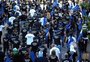 Policiais civis decidem paralisar atividades e chefia contesta: "Não podem fazer greve"