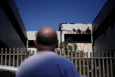  CAXIAS DO SUL, RS, BRASIL (10/12/2019)Moradores reclamam de abandono e sujeira do prédio do antigo INSS em Caxias. (Antonio Valiente/Agência RBS)