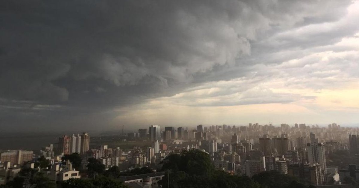Bairros da zona sul de Porto Alegre ficam sem água e luz após temporal GZH Bairros da zona sul de Porto Alegre ficam sem água e luz após temporal GZH
