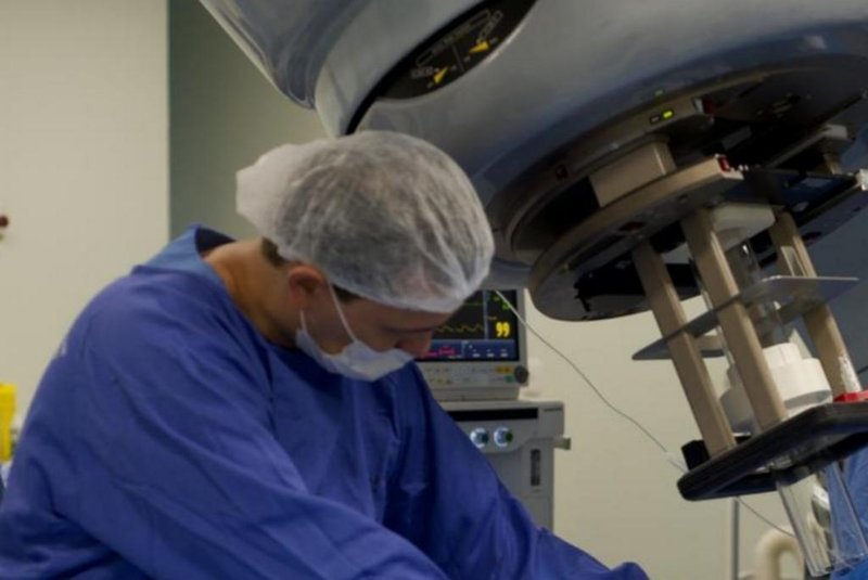 Nova técnica de radioterapia no combate ao câncer de mama é realizada em Bento Gonçalves. Paciente de 49 anos passou pelo procedimento no último sábado 