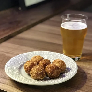 Croqueta de salame, Dália, Destemperados