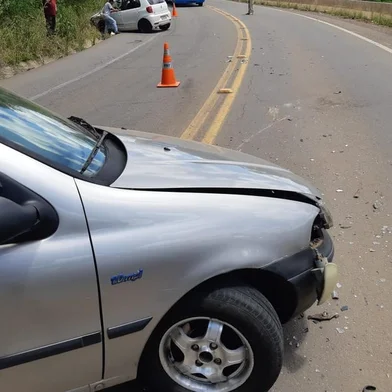 PRF prende condutor não habilitado e embriagado em São Marcos após se envolver em acidente de trânsito com feridos 