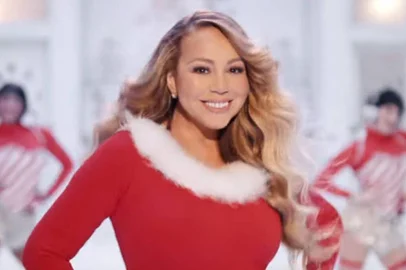 Mariah Carey lança novo clipe de All I Want For Christmas Is You<!-- NICAID(14366281) -->