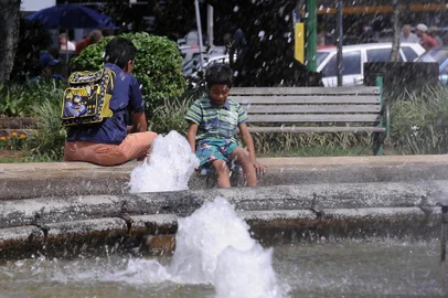  CAXIAS DO SUL, RS, BRASIL, 26/12/2019 - Temperatura passa dos 30 graus na serra. (Marcelo Casagrande/Agência RBS)