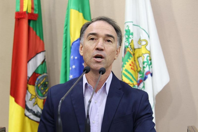 Chefe de Gabinete de Caxias Chico Guerra presta esclarecimentos ao Legislativo.
