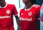 "Três listras na manga, três estrelas no peito": Inter publica vídeo promovendo novo uniforme