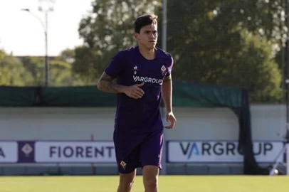 Pedro, centroavante da Fiorentina especulado pelo Grêmio