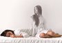 Paralisia do sono: entenda como a mente pode despertar e o corpo seguir dormindo