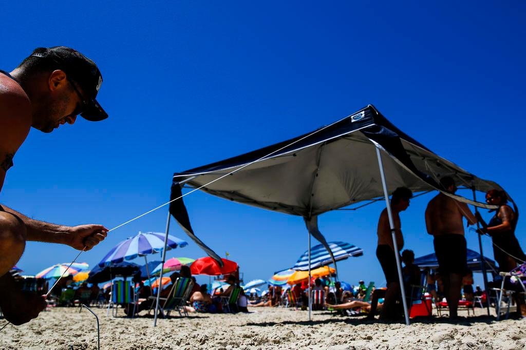 Gazebos ganham cada vez mais espaço nas praias do Litoral Norte | GZH