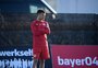 Na mira colorada, Aránguiz sofre lesão e deixa intertemporada do Bayer Leverkusen