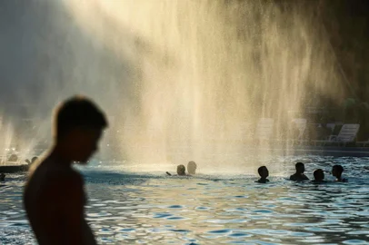  PORTO ALEGRE, RS, BRASIL - 14/01/2020Durante o verão, clubes com piscinas são boas opções de lazer. Na foto, o clube Grêmio Náutico União<!-- NICAID(14387186) -->