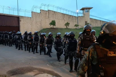 Operação susepe presídio do Apanhador<!-- NICAID(14395710) -->