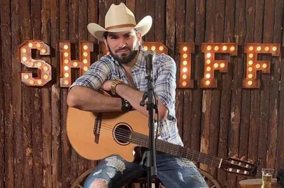 loubet, cantor sertanejo, sul-mato grossense.