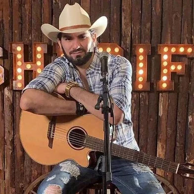 loubet, cantor sertanejo, sul-mato grossense.