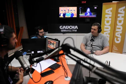  CAXIAS DO SUL, RS,, BRASIL, 24/01/2020 - Programa Show dos Esportes na serra, com o convidado Gabriel Citton, secretário municipal de Lazer e esporte. Apresentação de Eduardo Costa e Pedro Petrucci. (Marcelo Casagrande/Agência RBS)