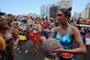  PORTO ALEGRE- RS- BRASIL- 26/01/2020- Bloco da Laje, tradicional grupo de carnaval de Porto Alegre, levou mais de 20 mil pessoas às ruas do Centro da Capital na manhã deste domingo (26). O Bloco realizou seu cortejo saindo do Largo dos Açorianos. FOTO FERNANDO GOMES/ ZERO HORA<!-- NICAID(14398683) -->