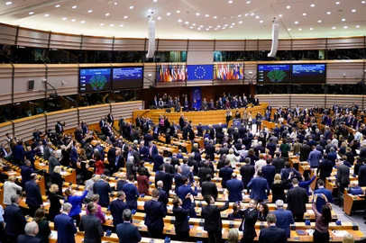 A picture taken on January 29, 2020 shows a general view of MEPs taking part in a European Parliament plenary session in Brussels on a vote on the ratification of the Brexit deal. - Britains departure from the European Union was set in law on January 29 amid emotional scenes, as the blocs parliament voted to ratify the divorce papers. (Photo by Kenzo TRIBOUILLARD / AFP)<!-- NICAID(14402277) -->