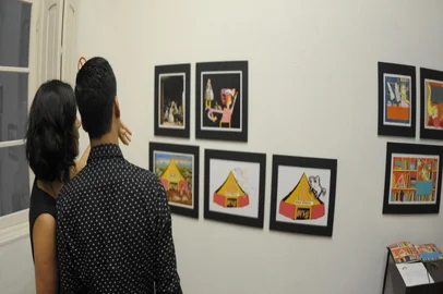  Porto Alegre  12/10/2016 exposiçaõ do jornalista e poeta carlos Urbim , pinacoteca Rubem Berta , Urbim , CREDITO / LUIZ ARMANDO VAZ / DIARIO GAUCHO/ ZERO HORA .