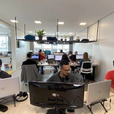 Ambiente de trabalho de O Sucateiro, startup de Caxias do Sul