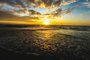  TRAMANDAÍ, RS, BRASIL - 08/02/2020 - Como é o amanhecer na praia de Tramandai. (Foto: Marco Favero/Agencia RBS)Indexador: jeff botega<!-- NICAID(14413388) -->