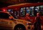 Assaltos no transporte público têm queda, mas passageiros relatam medo de roubos em paradas de ônibus 
