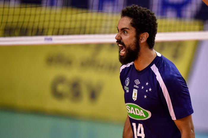 Caxiense é eleito o melhor jogador do Sul-Americano de Clubes de vôlei  masculino