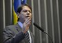 Sem retirar balas alojadas no corpo, Cid Gomes recebe alta de hospital